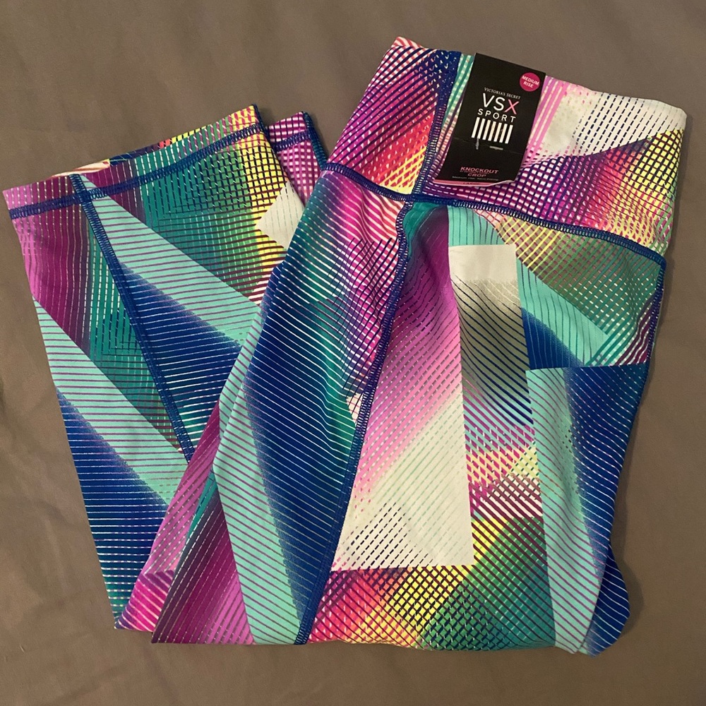 Victoria’s Secret Knock out Crop NWT